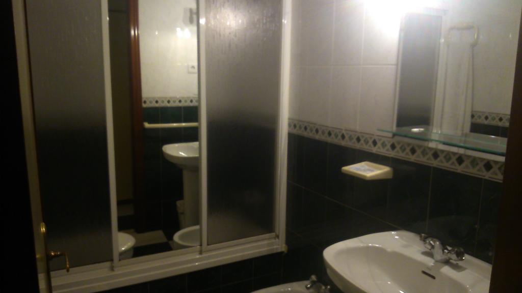 Hostal El Camionero Burguillos Del Cerro Zimmer foto